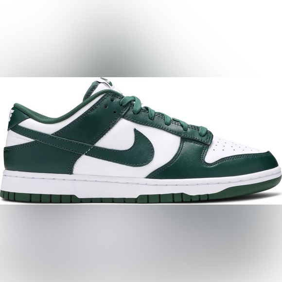 Nike Dunk - Picture 1 of 3